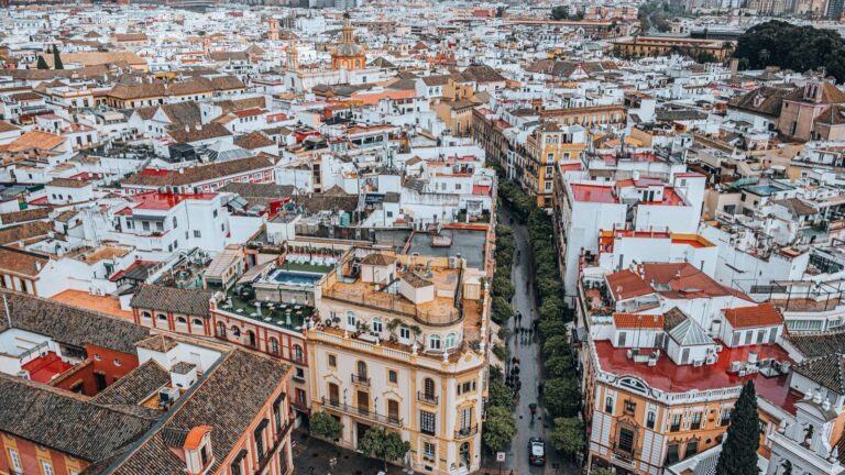 Conciertos en Sevilla en agosto de 2026: la agenda para no parar en verano