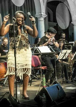 Assejazz Big Band & IO The Singer – Assejazz